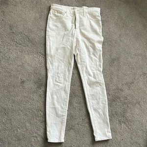 Madewell High Rise Skinny Jeans. White. Size 29.